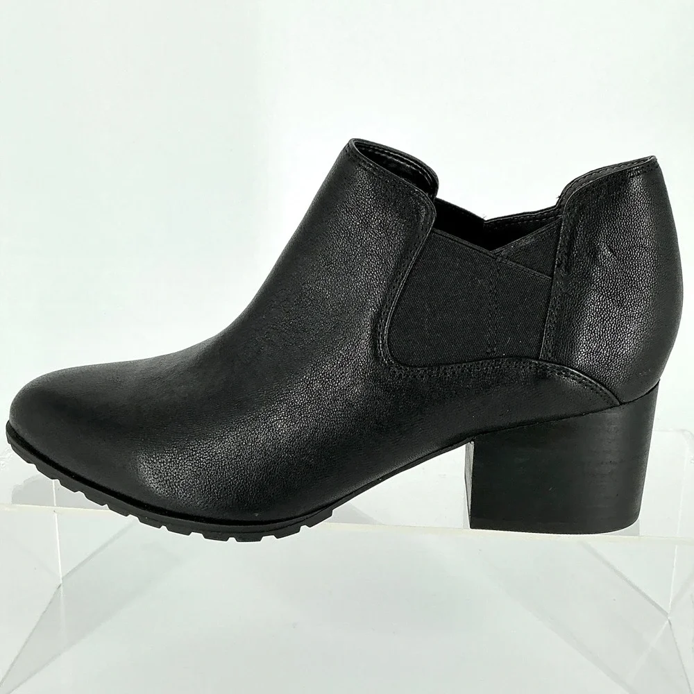 Vionic Size 8.5 Black‎ Leather Ankle Bootie Block Heel Lug Sole NEW Belmont $159